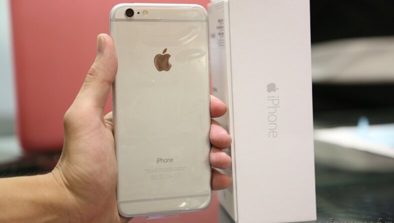 Bộ đôi iPhone 6 và 6 Plus đầu tiên về Việt Nam